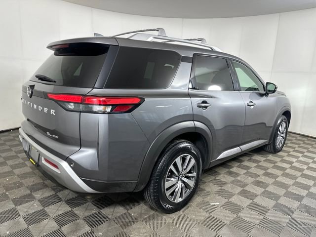 Used 2023 Nissan Pathfinder SL image 3