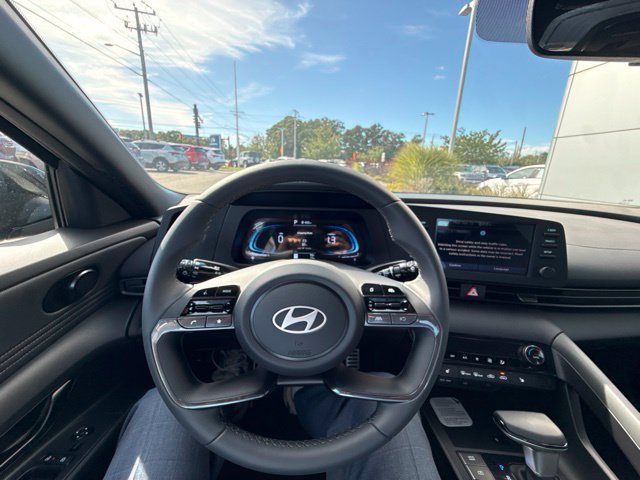 New 2026 Hyundai Elantra SEL Sport FWD image 14
