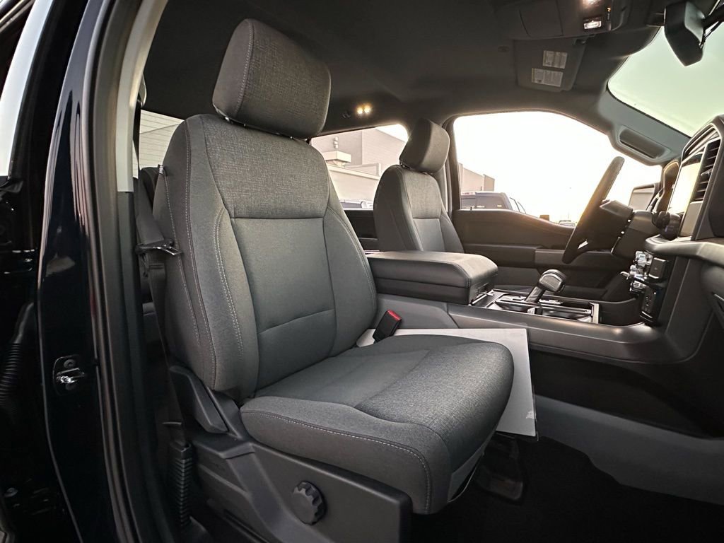 New 2025 Ford F150 Lightning XLT image 67