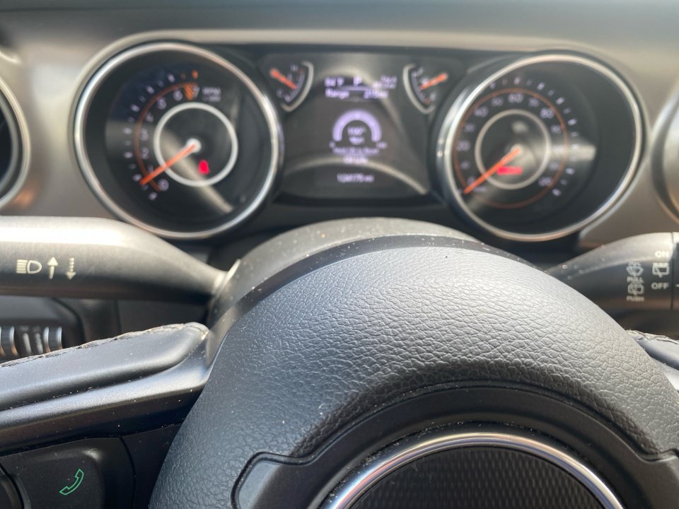 Used 2018 Jeep Wrangler Unlimited Sport S AWD/4WD image 14