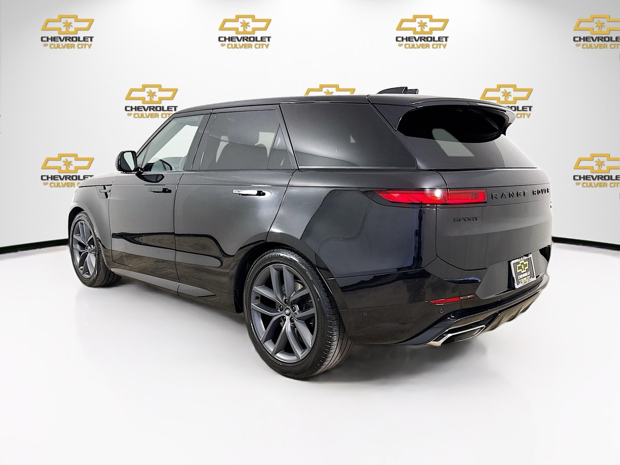 Used 2023 Land Rover Range Rover Sport SE Dynamic AWD/4WD image 6