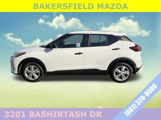 Used 2023 Nissan Kicks S image 2