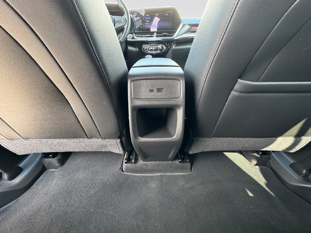Used 2024 Chevrolet Trax RS w/ Driver Confidence Package FWD image 14