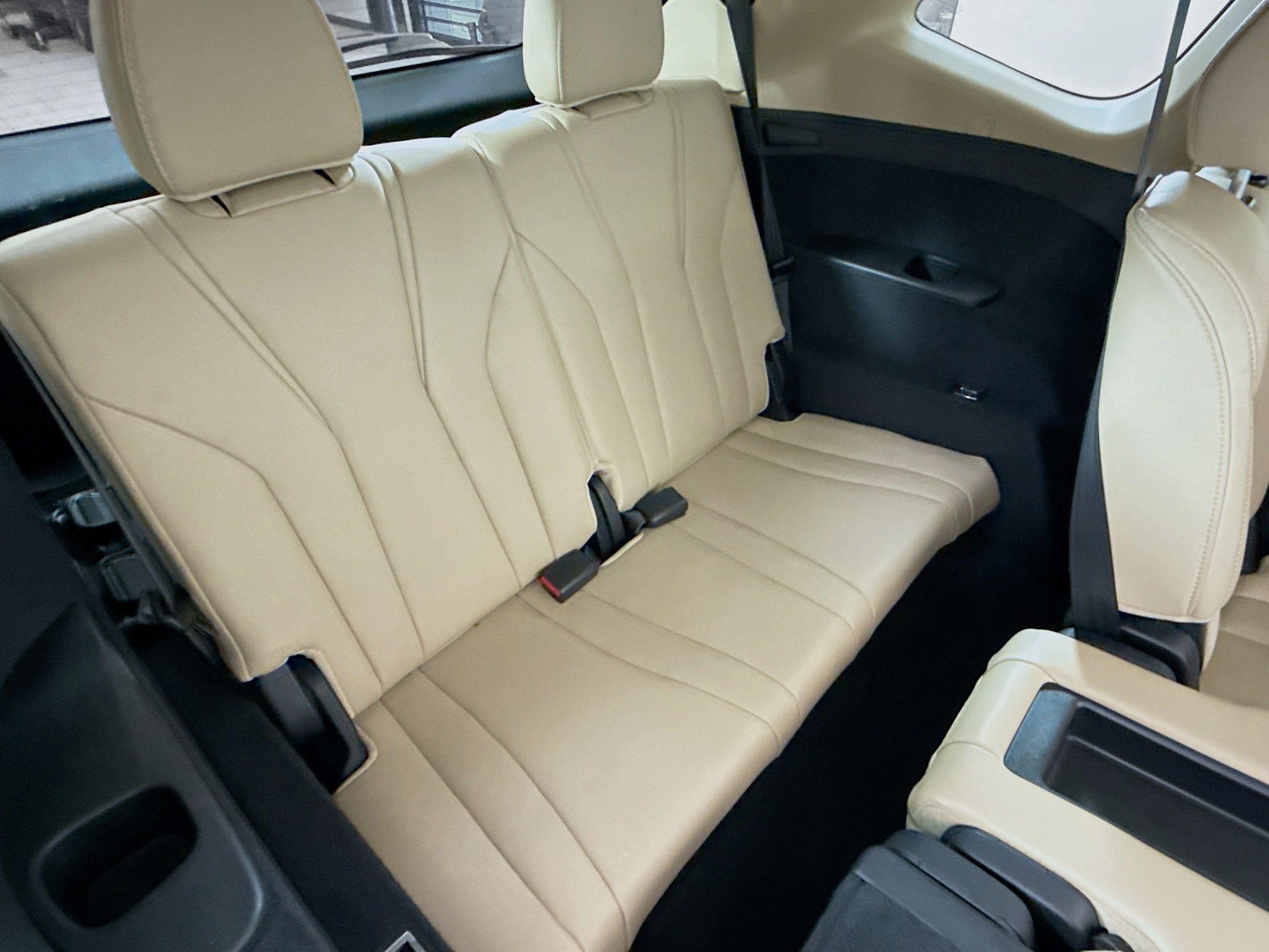 Used 2022 Acura MDX SH-AWD image 25