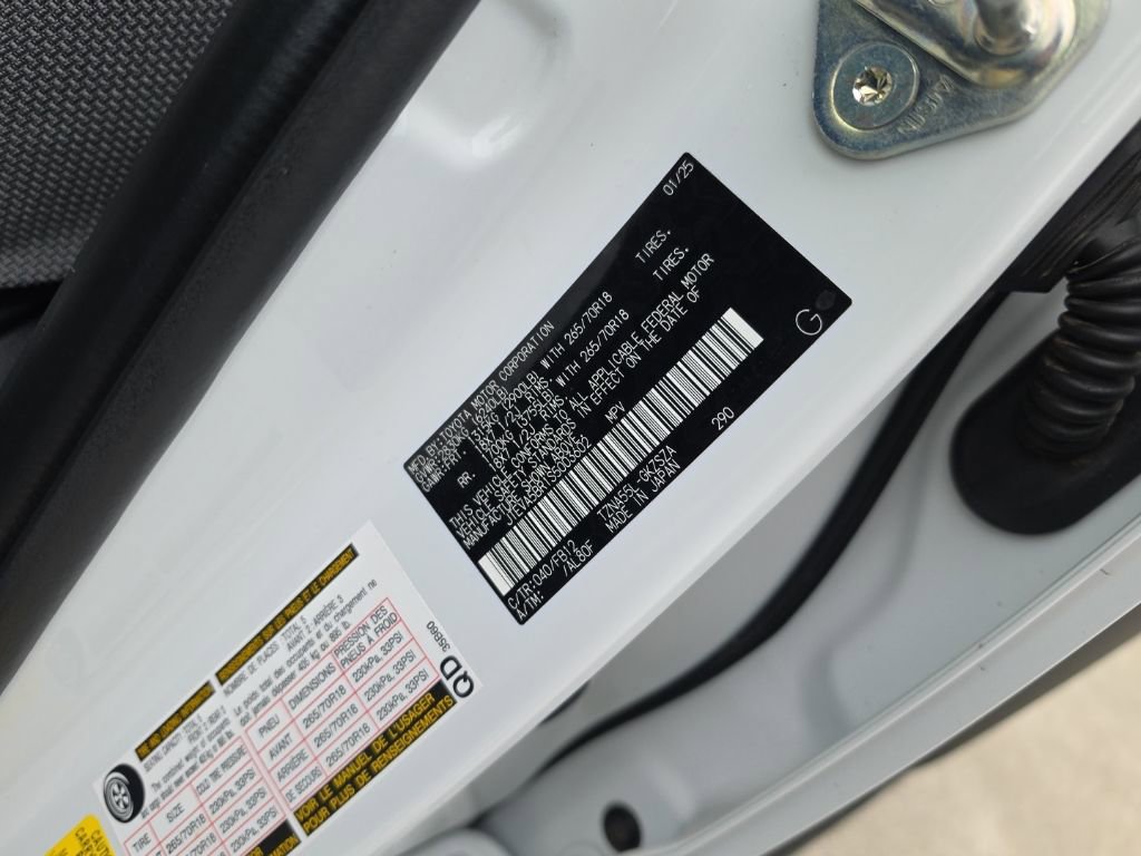 Used 2025 Toyota 4Runner TRD Off-Road image 38