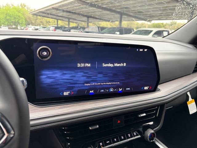 Used 2025 Chevrolet Suburban LS image 11