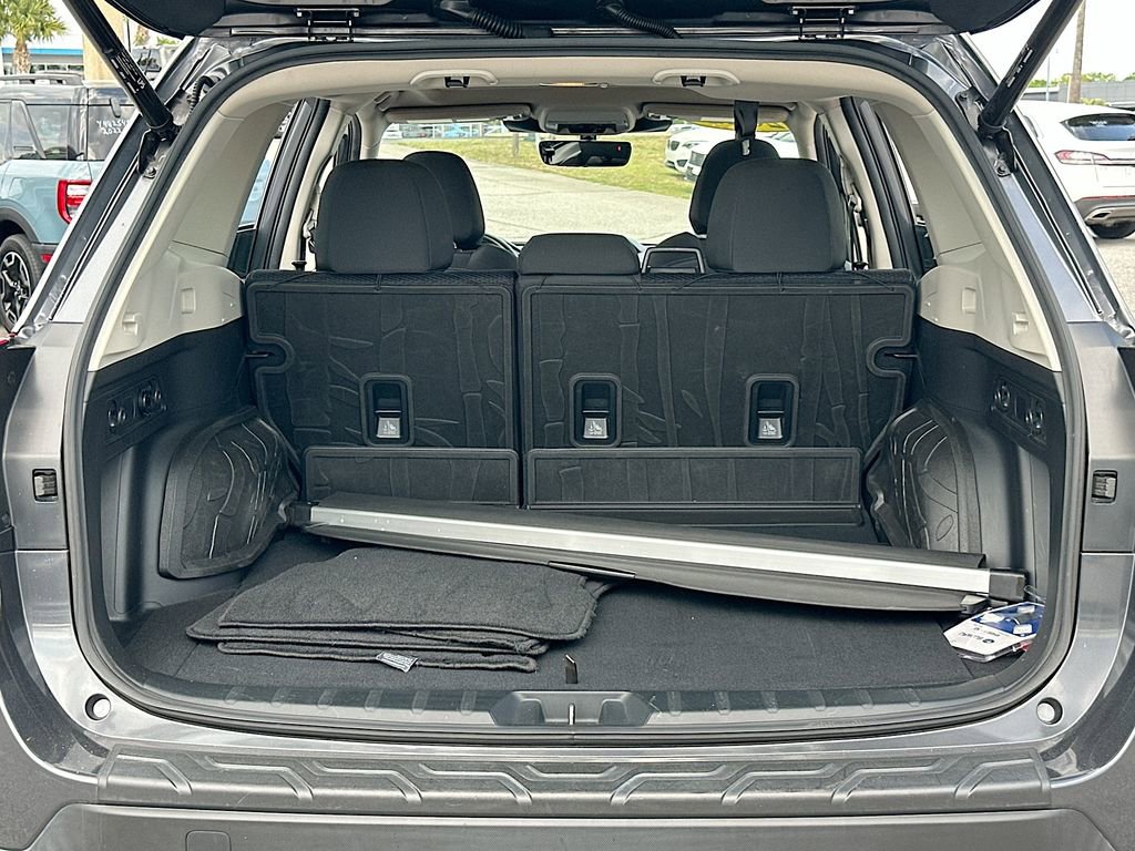 Used 2022 Subaru Forester Premium AWD/4WD image 25