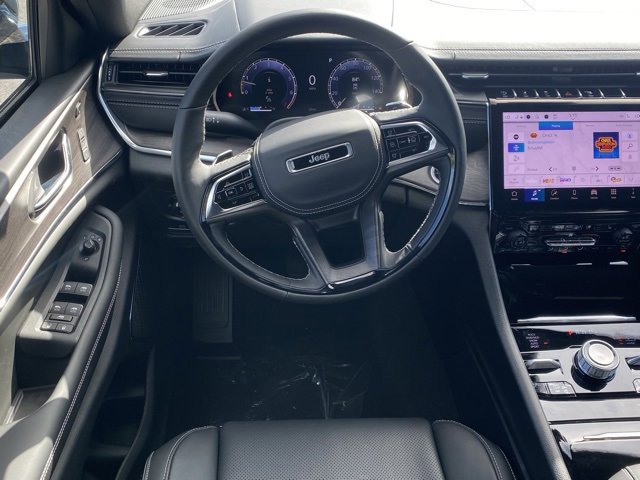 New 2025 Jeep Grand Cherokee L Overland image 40