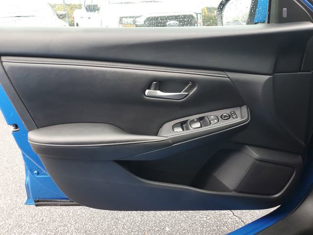 Used 2025 Nissan Sentra SV image 29