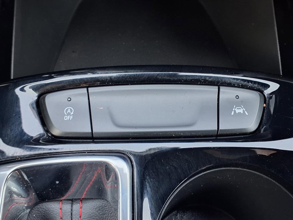 Used 2025 Chevrolet Trax RS w/ Driver Confidence Package image 11