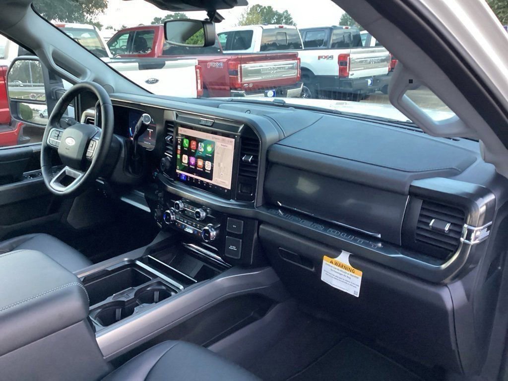 New 2026 Ford F250 Lariat w/ Black Appearance Package image 30