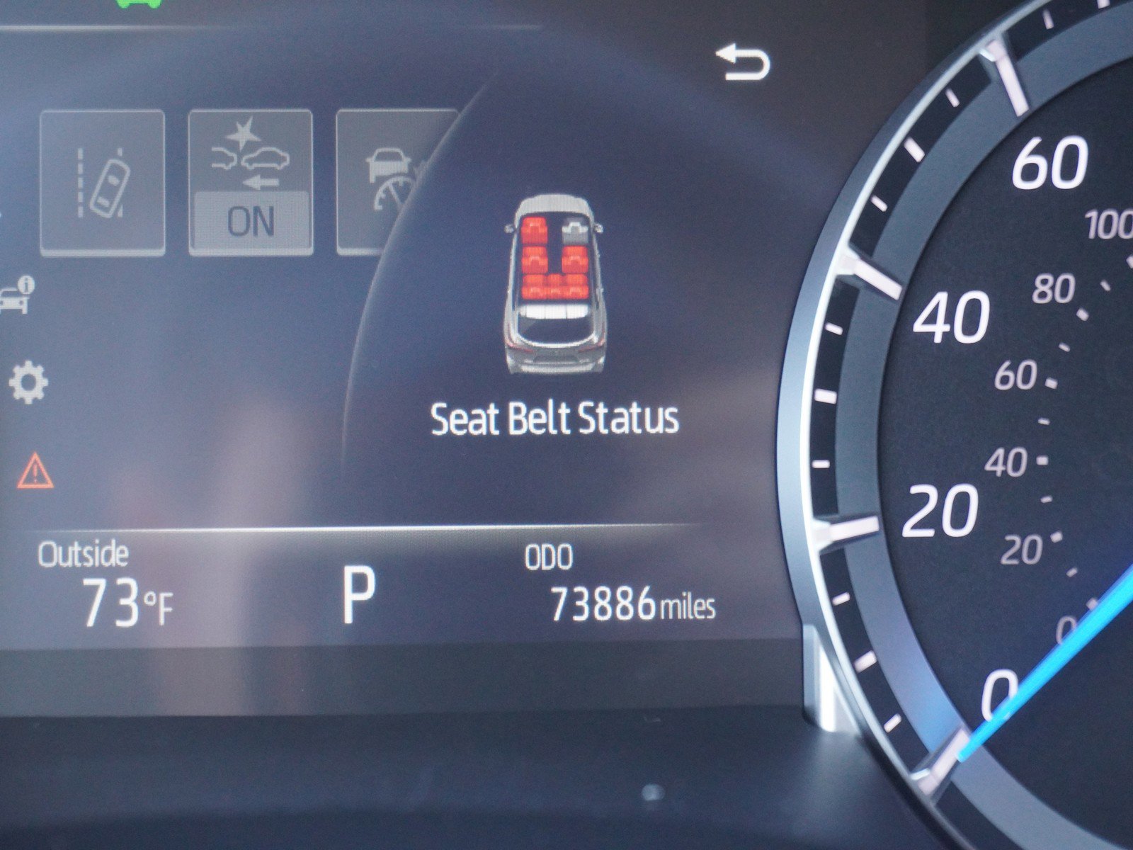 Used 2022 Toyota Highlander XLE image 28