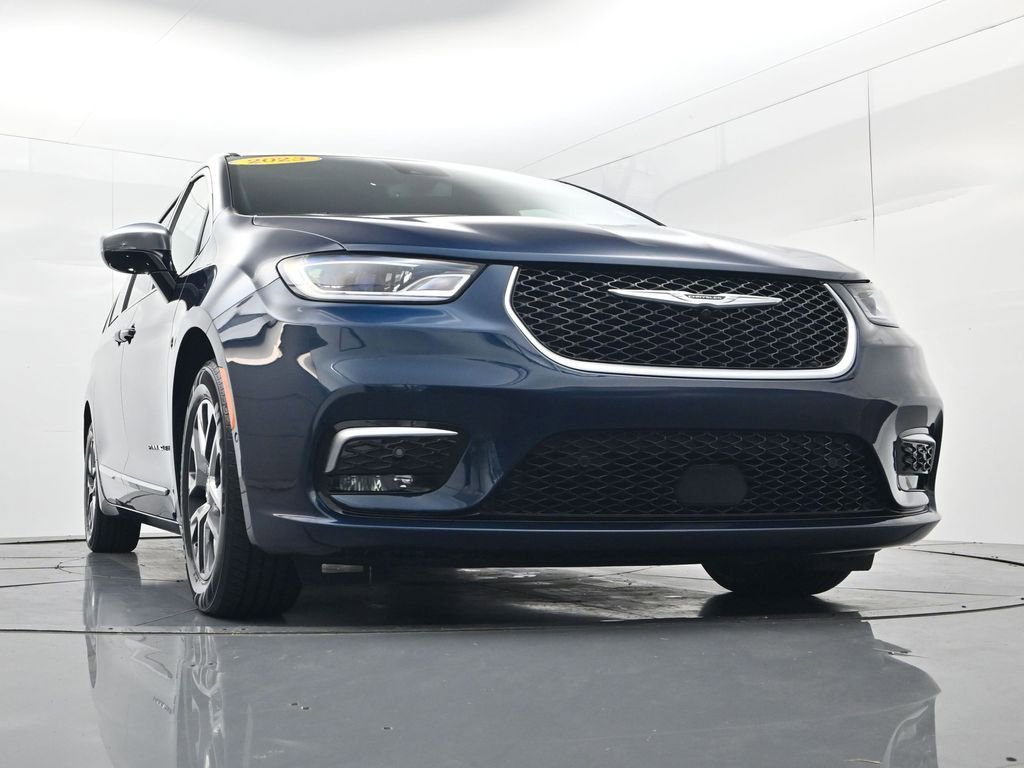 Used 2023 Chrysler Pacifica Pinnacle image 49