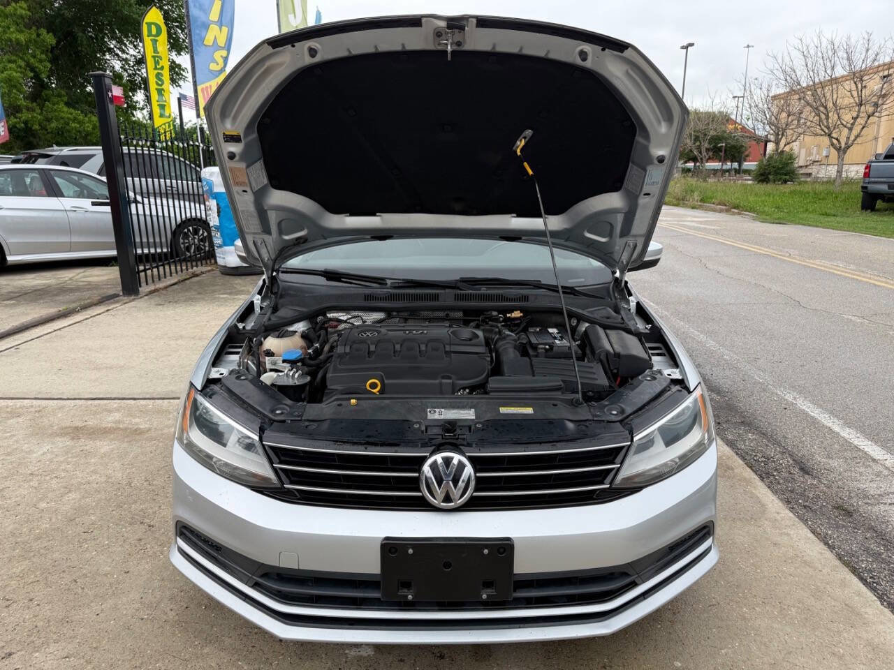 Used 2015 Volkswagen Jetta TDI SE image 29