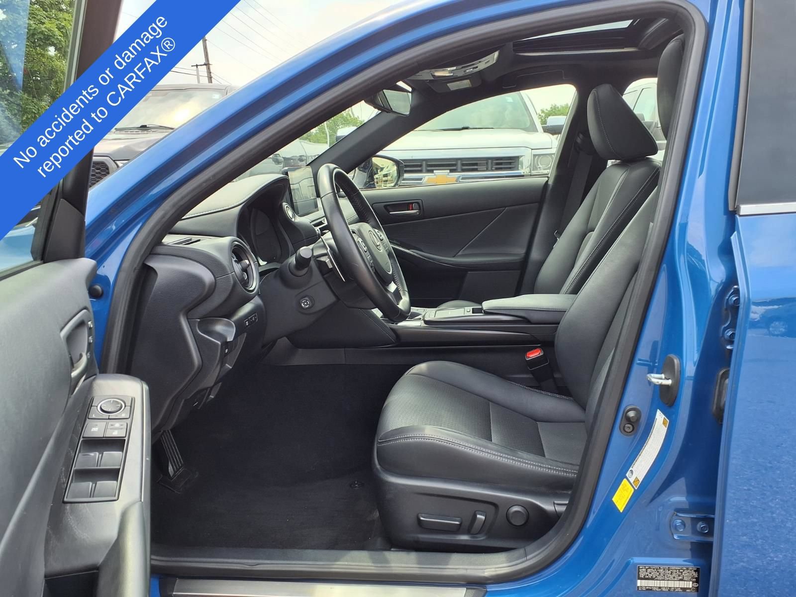 Used 2023 Lexus IS 300 AWD w/ Premium Package image 17