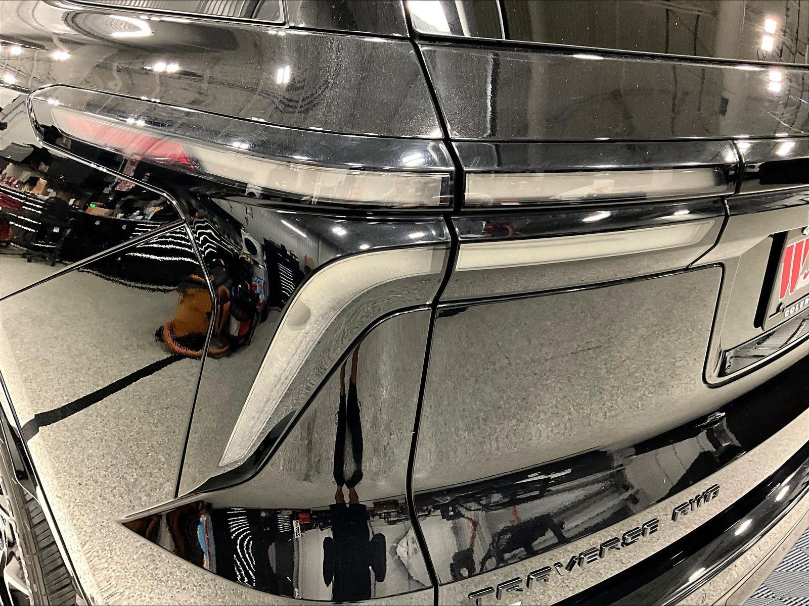 Used 2024 Chevrolet Traverse RS AWD/4WD image 23