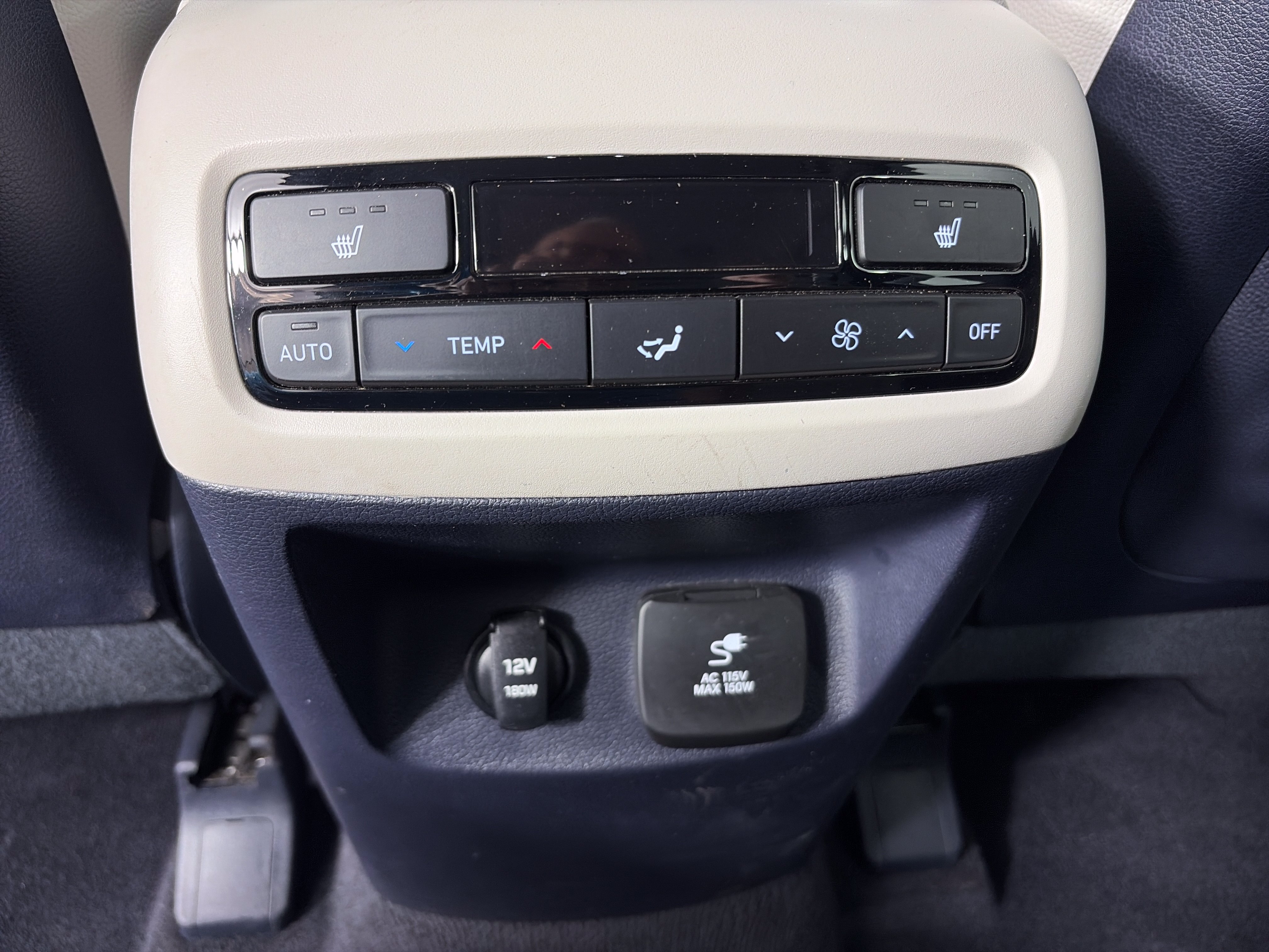 Used 2022 Hyundai Palisade SEL w/ 8P Bench Seat Package AWD/4WD image 27