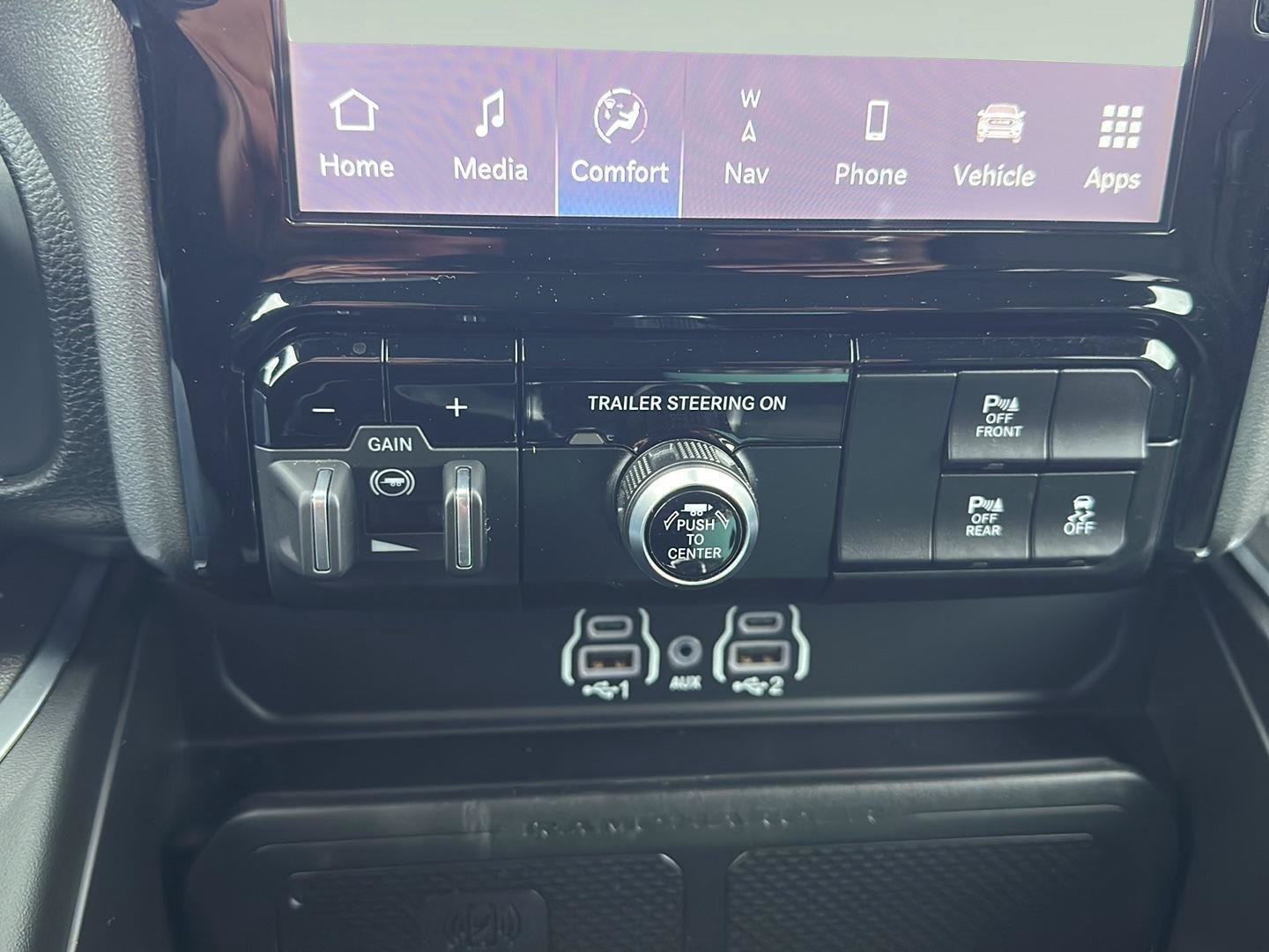 Used 2025 RAM 1500 Big Horn AWD/4WD image 16