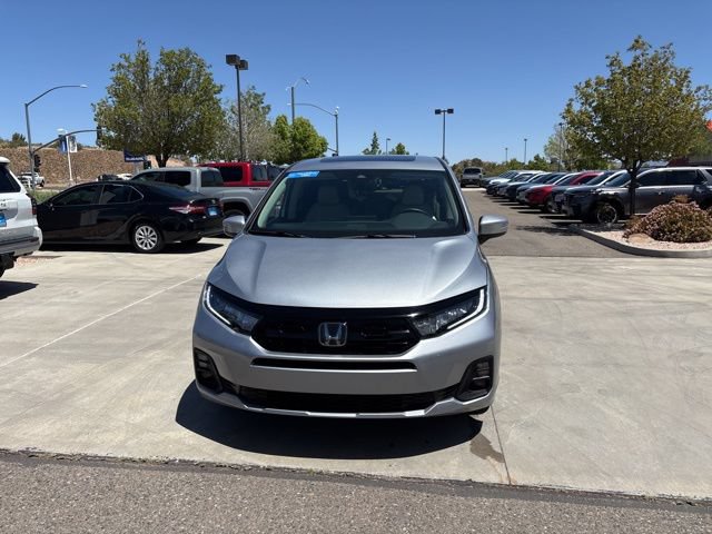 Certified 2025 Honda Odyssey Touring image 3