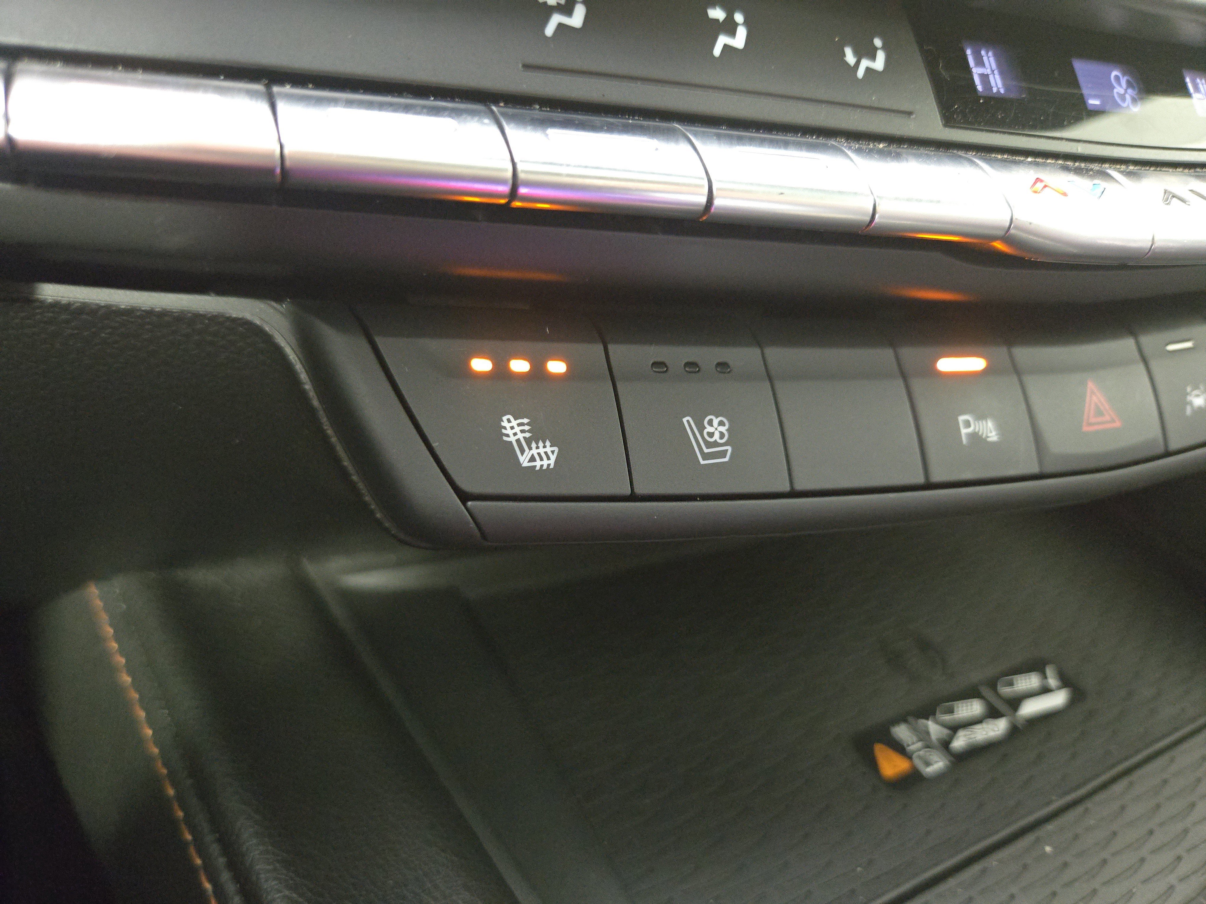 Certified 2021 Cadillac CT4 Sport w/ Technology Package image 27