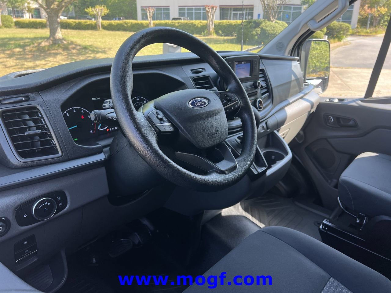 Used 2024 Ford Transit 250 Low Roof w/ Exterior Upgrade Package image 5