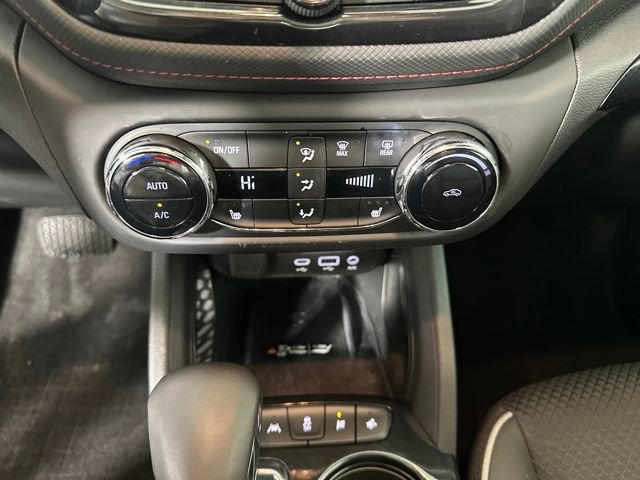 Used 2023 Chevrolet TrailBlazer RS w/ Sun and Liftgate Package image 23