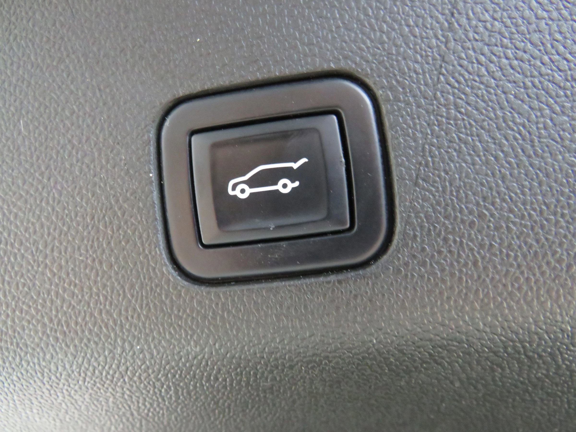 Used 2022 GMC Yukon XL Denali w/ Advanced Technology Package image 30