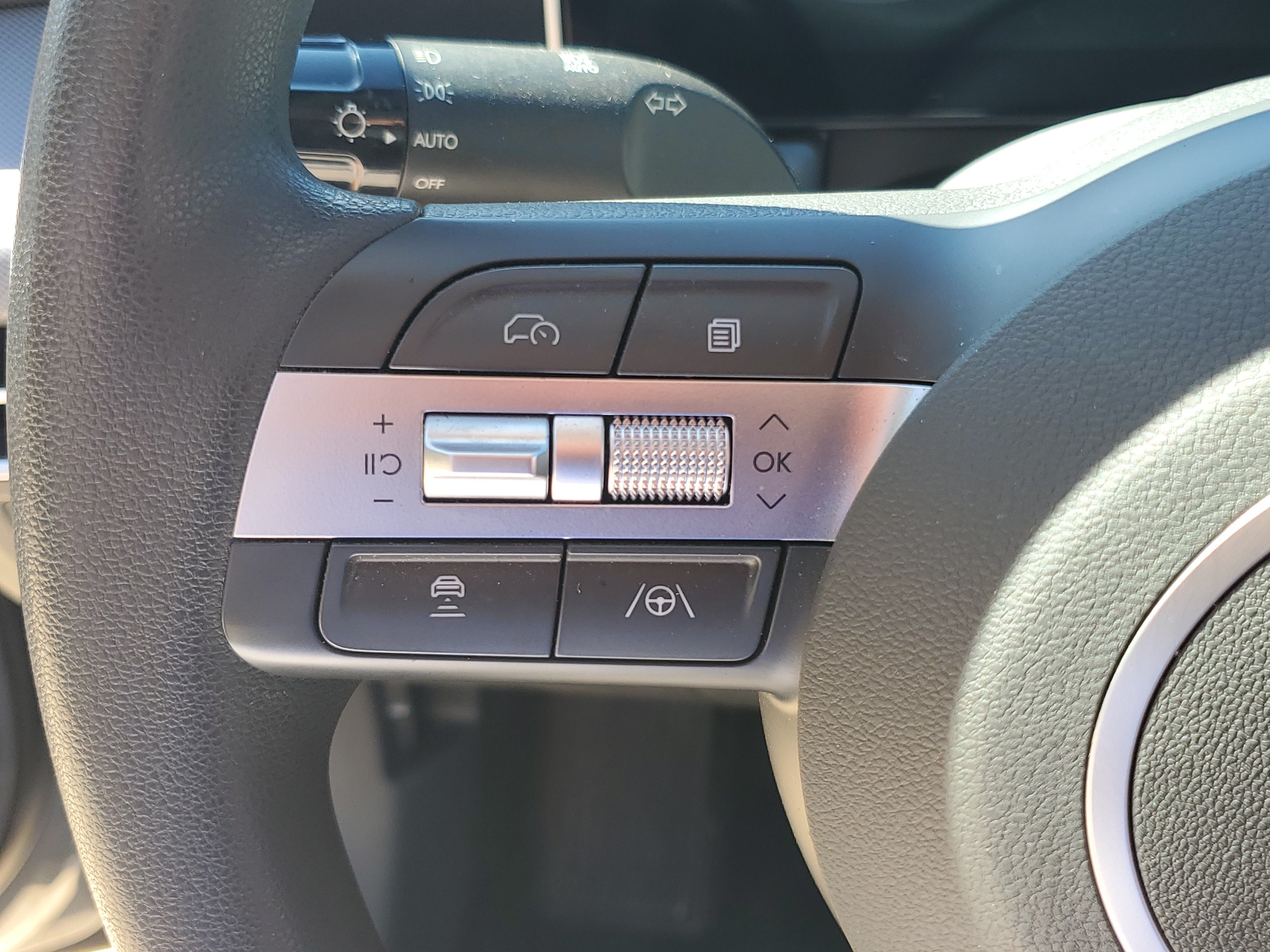 Used 2025 Hyundai Sonata SE FWD image 15