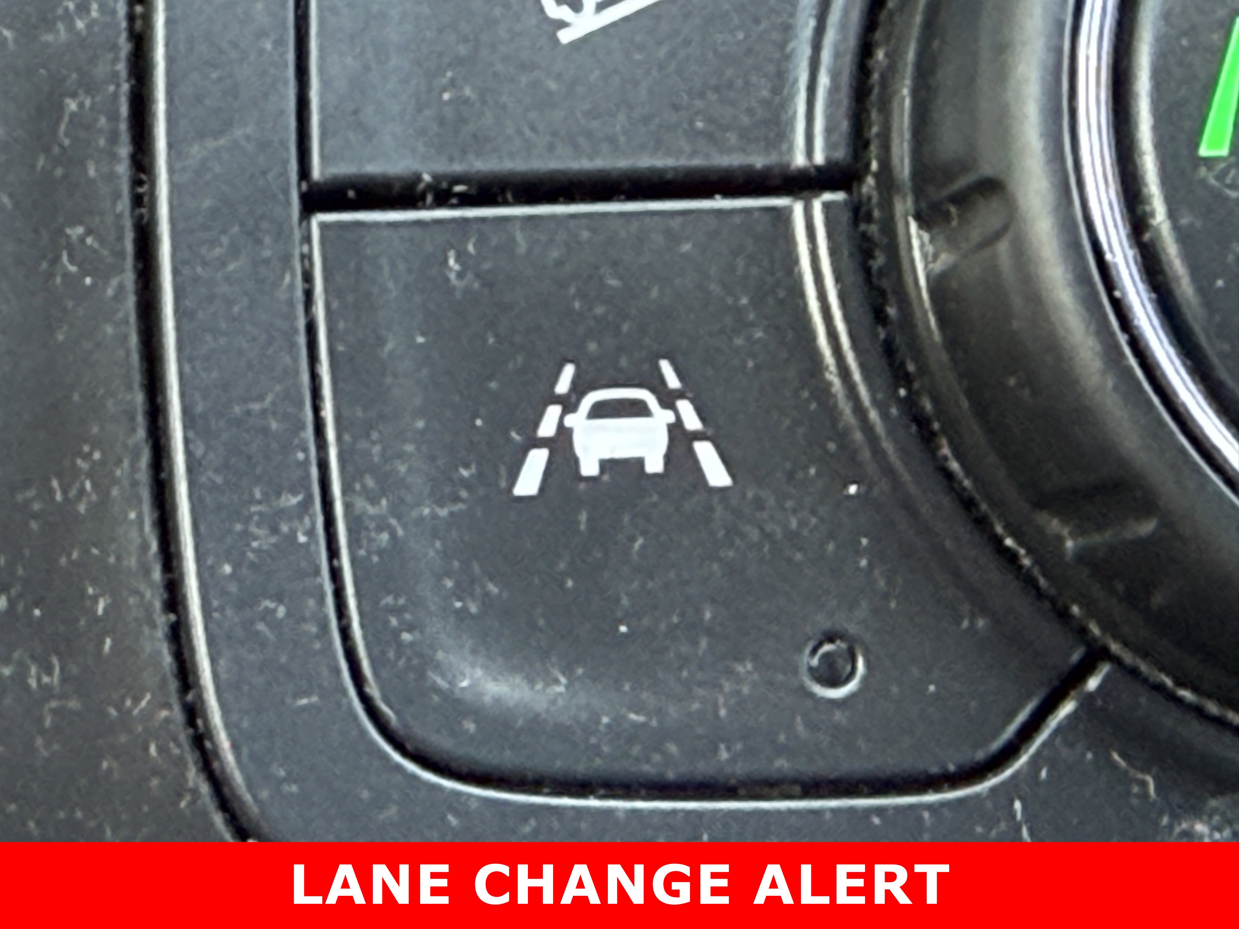 Used 2024 GMC Terrain SLT w/ Infotainment Package II image 26