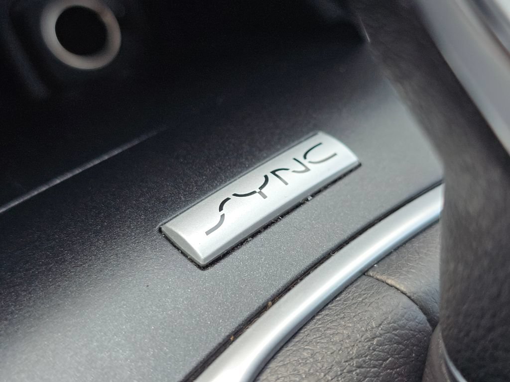 Used 2016 Ford Fusion SE FWD image 33