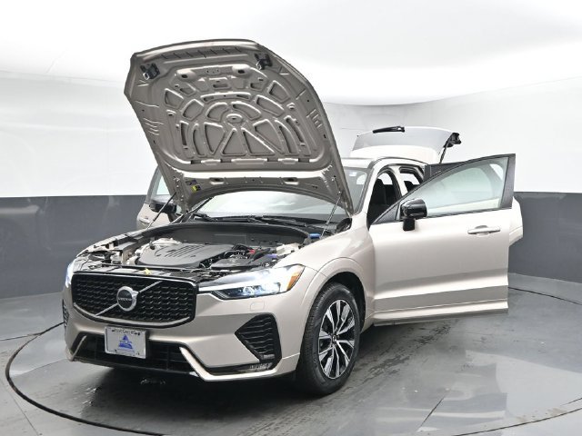 Used 2024 Volvo XC60 B5 Core w/ Climate Package AWD/4WD image 51