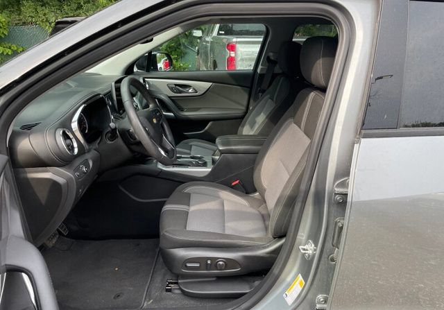 Used 2024 Chevrolet Blazer LT w/ Convenience Package FWD image 6