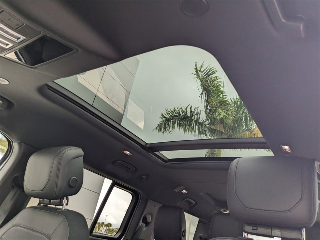 New 2024 Land Rover Defender 130 X image 18