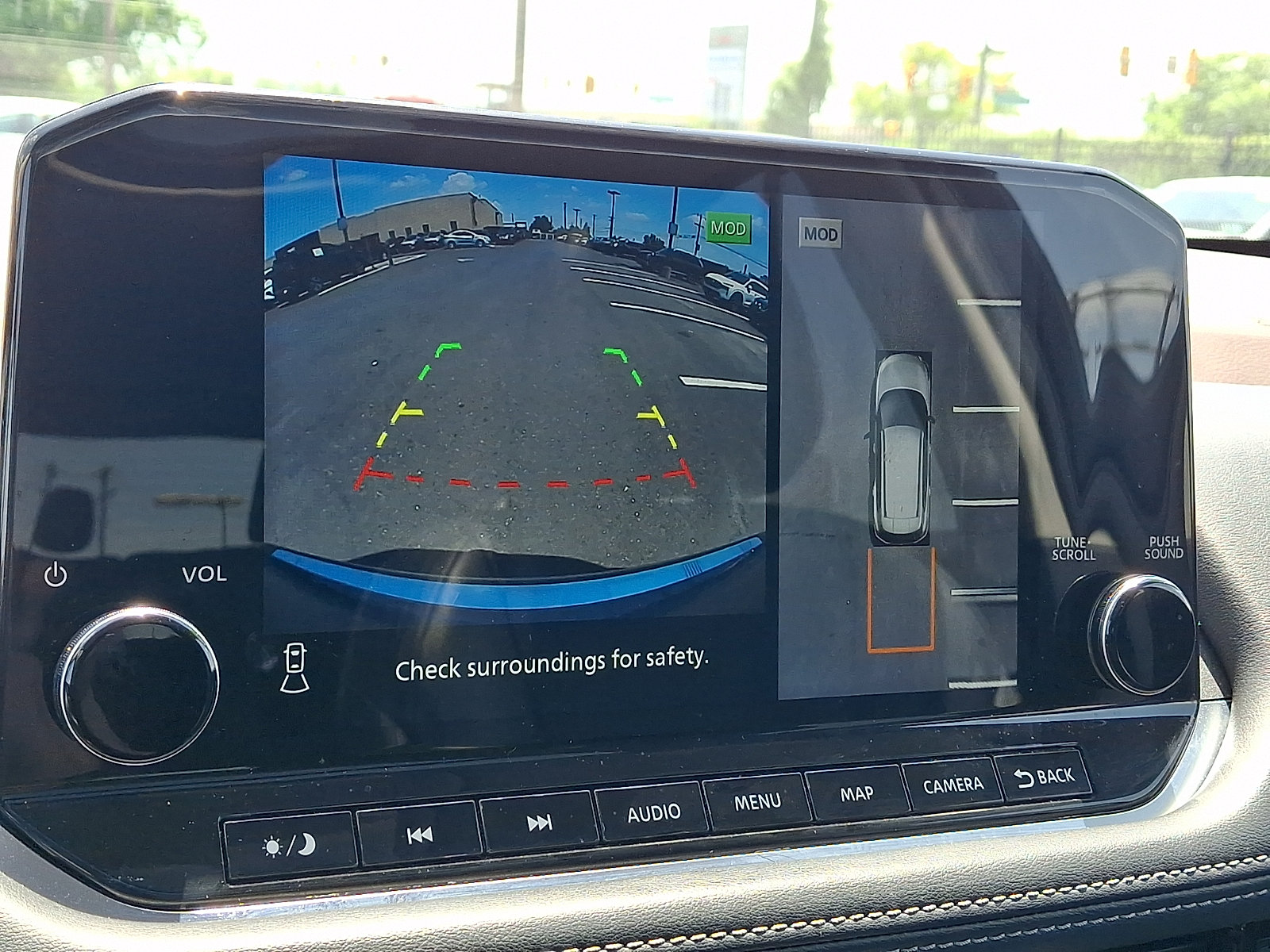Used 2022 Nissan Rogue Platinum w/ Head-Up Display Package AWD/4WD image 18