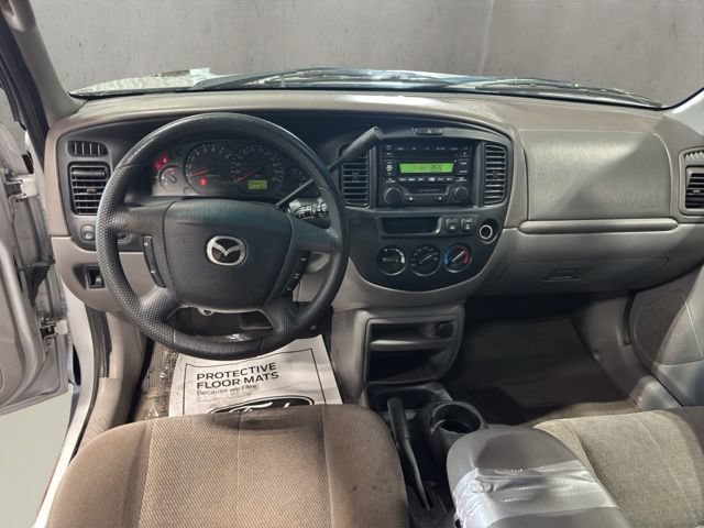 Used 2002 MAZDA Tribute 4WD image 2