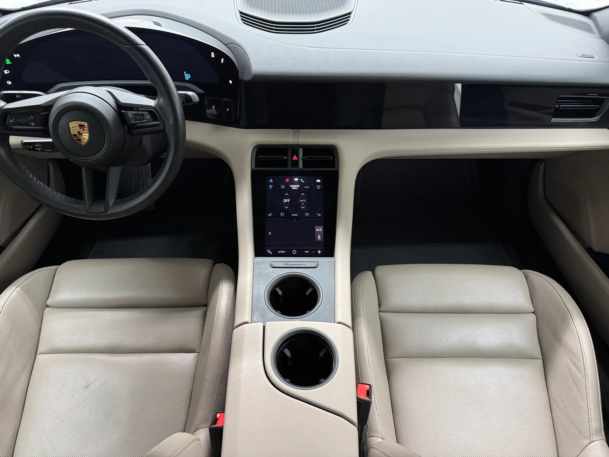 Used 2021 Porsche Taycan image 2