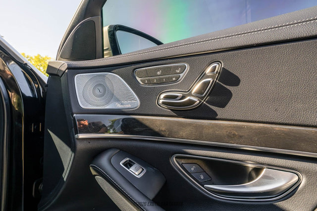 Used 2020 Mercedes-Benz S 560 Sedan image 38