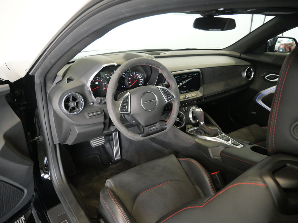 Used 2017 Chevrolet Camaro ZL1 RWD image 11