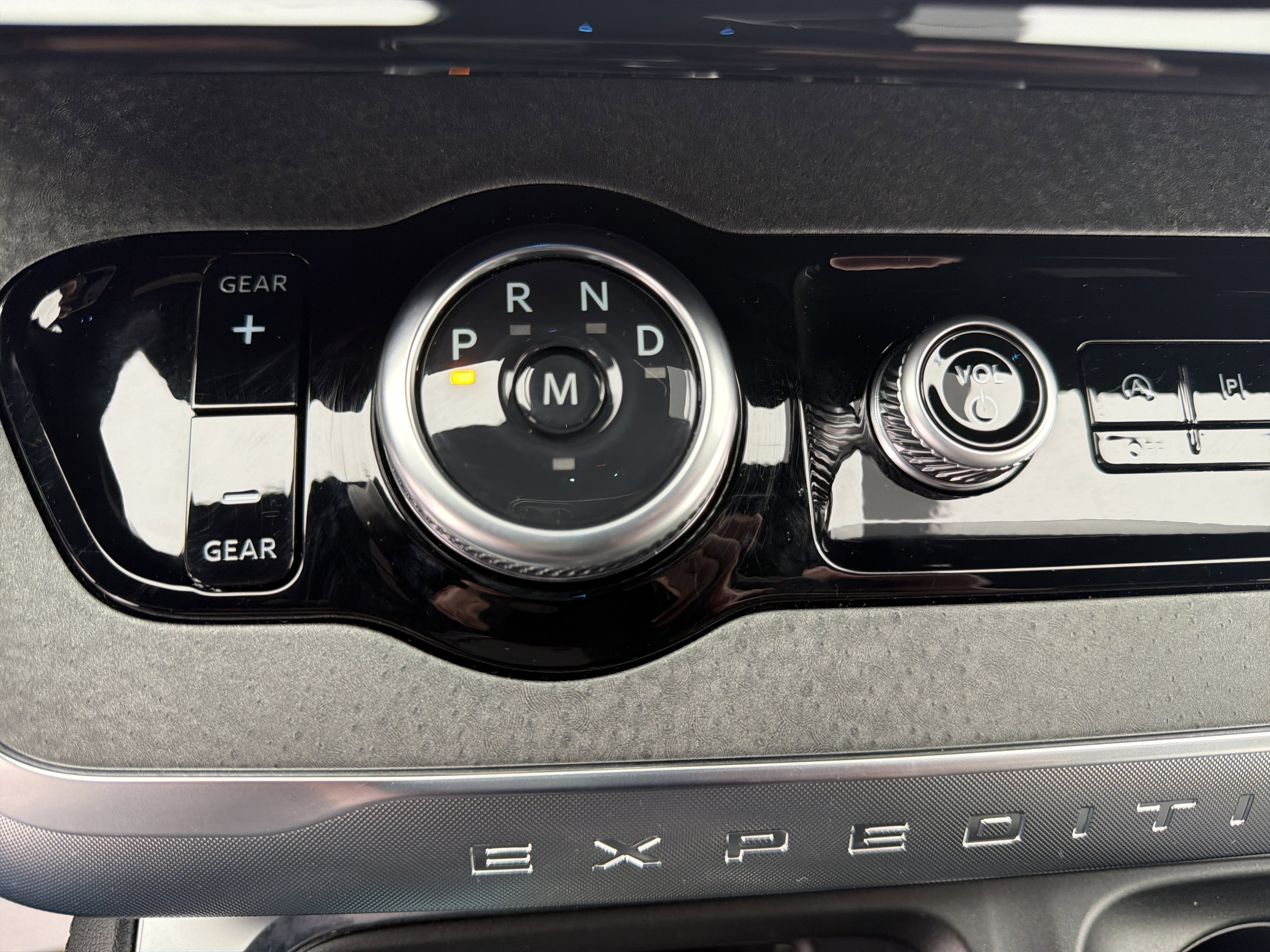 New 2026 Ford Expedition Tremor image 21