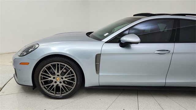 Used 2023 Porsche Panamera Platinum Edition image 9