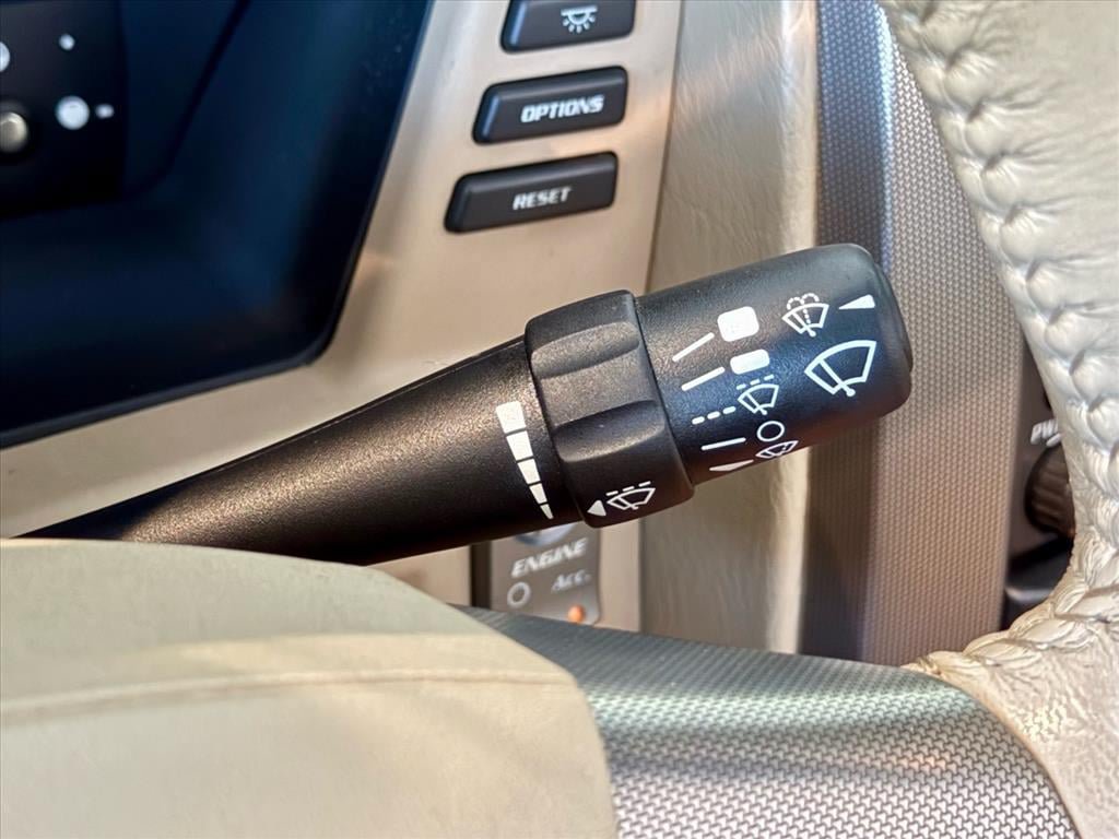 Used 2007 Cadillac XLR RWD image 22