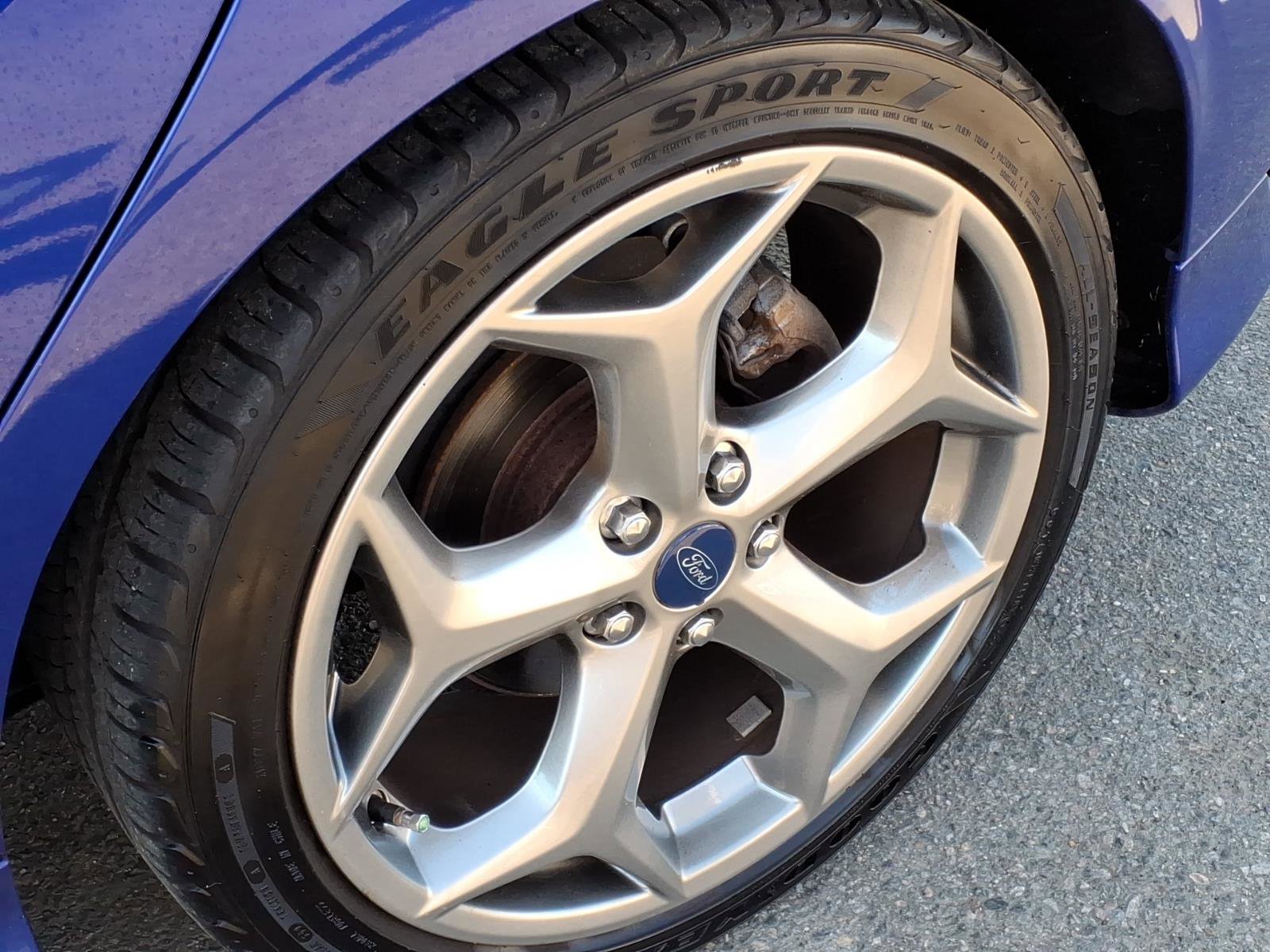 Used 2015 Ford Focus ST w/ Equipment Group 401A image 14