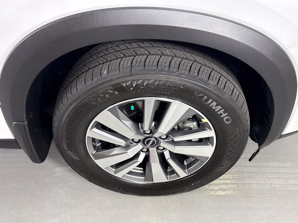 New 2026 Nissan Pathfinder SL FWD image 11