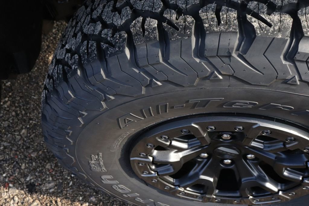 New 2025 Ford Bronco Raptor image 42