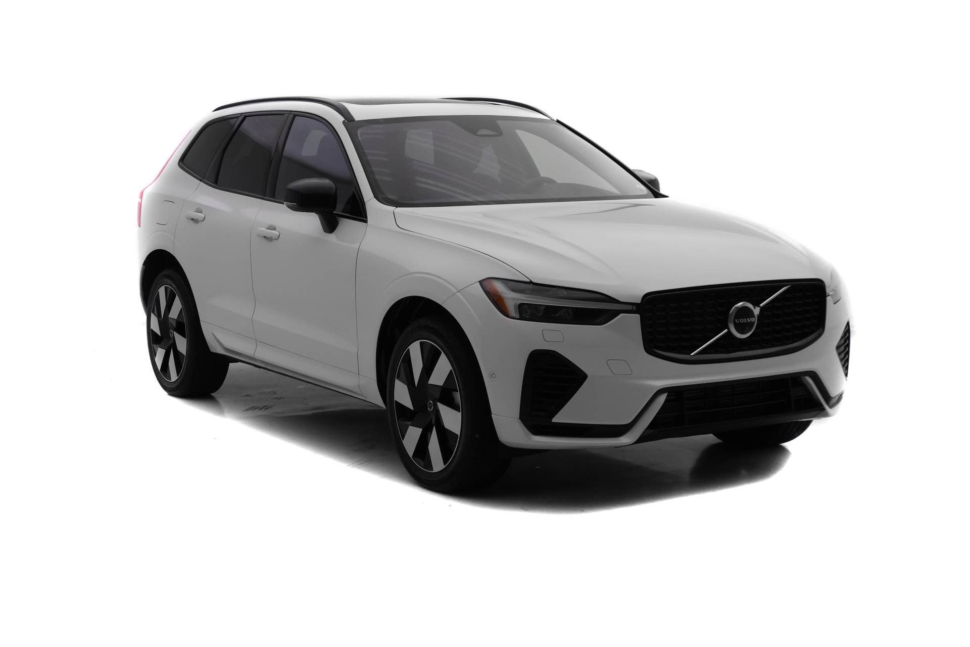 New 2025 Volvo XC60 T8 Plus w/ Protection Package Premier image 3