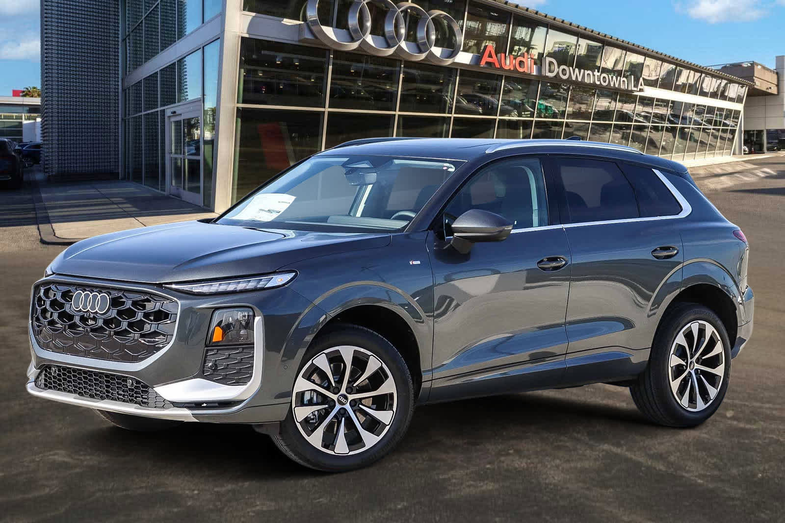 New 2026 Audi Q3 quattro 2.0T image 1