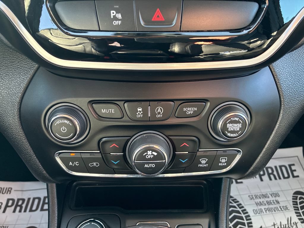 Used 2019 Jeep Cherokee Limited AWD/4WD image 29