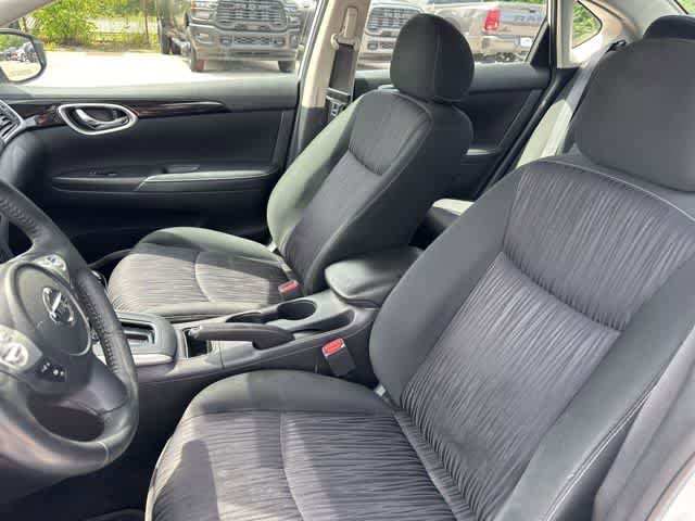 Used 2019 Nissan Sentra SV FWD image 4