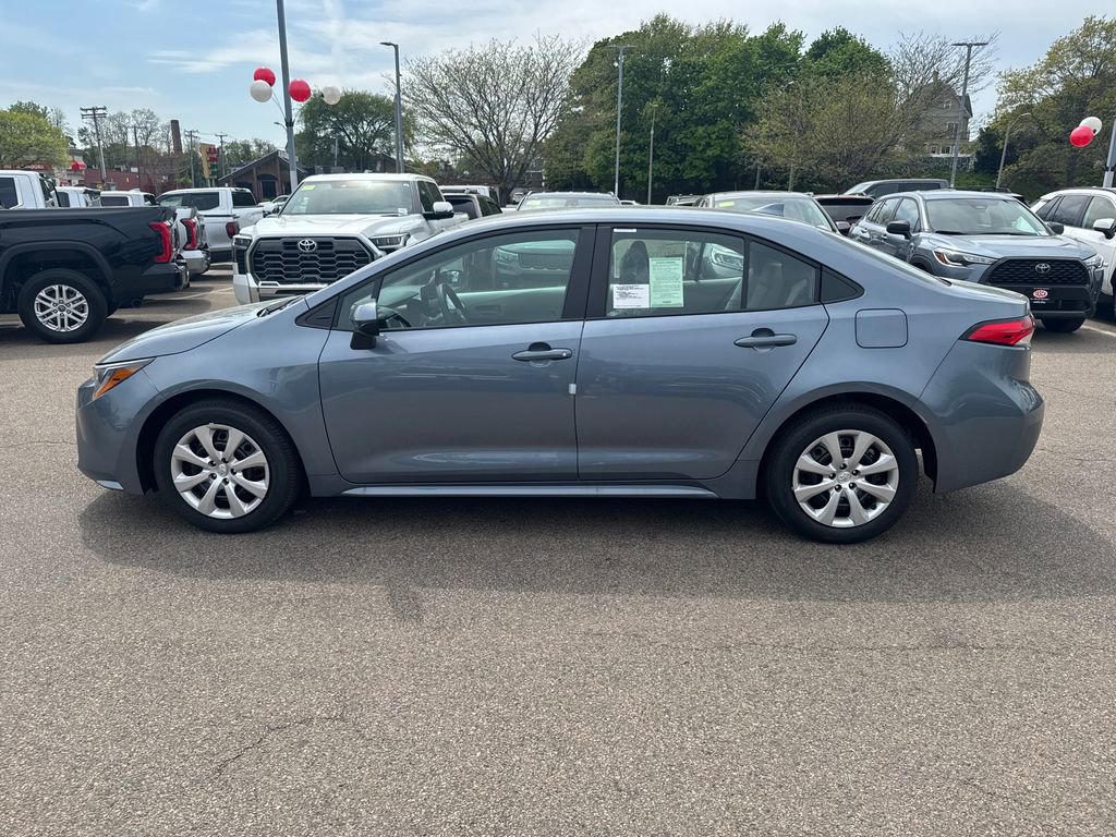 New 2026 Toyota Corolla LE FWD image 4