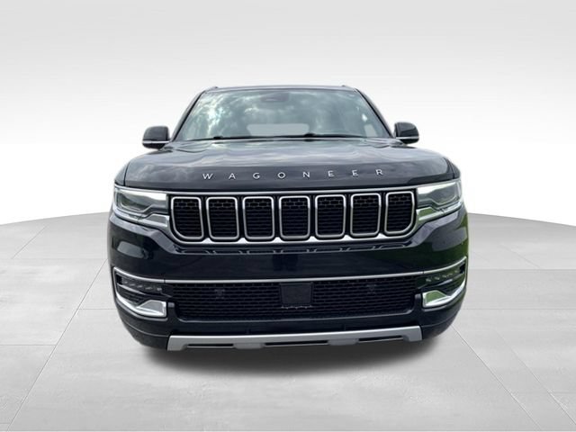 Used 2023 Jeep Wagoneer L Series II AWD/4WD image 5